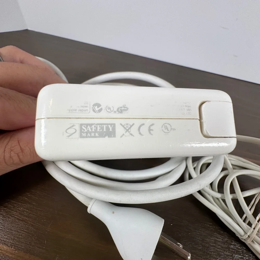 Apple 85W MagSafe 1‎ Power Adapter MacBook Pro Charger A1343 White Fair